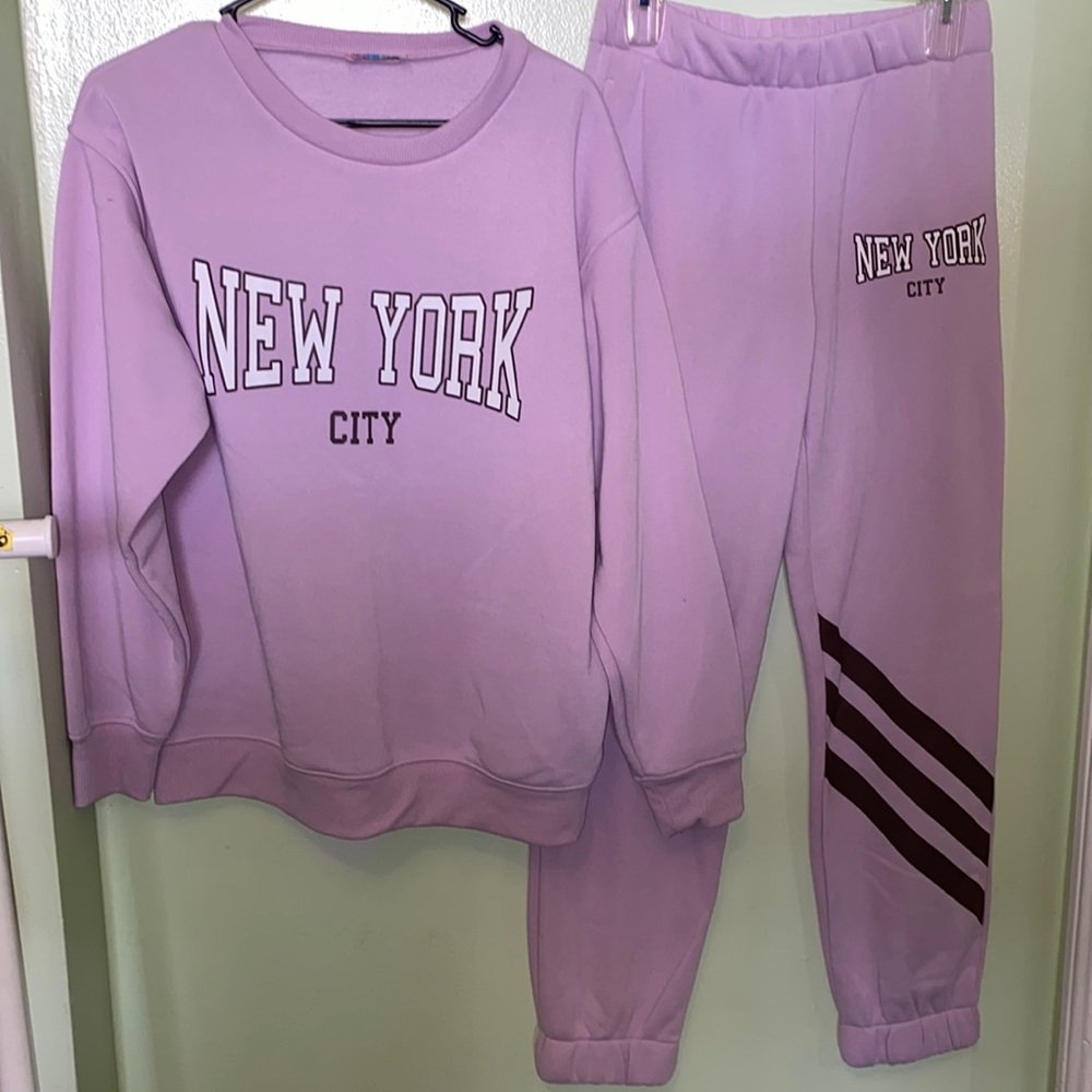 GREAT New York sweatsuit sweatshirt and sweatpants NWOT Medium